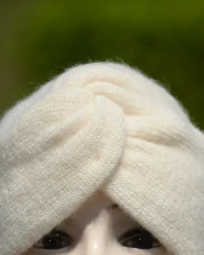 Cream knitted turban